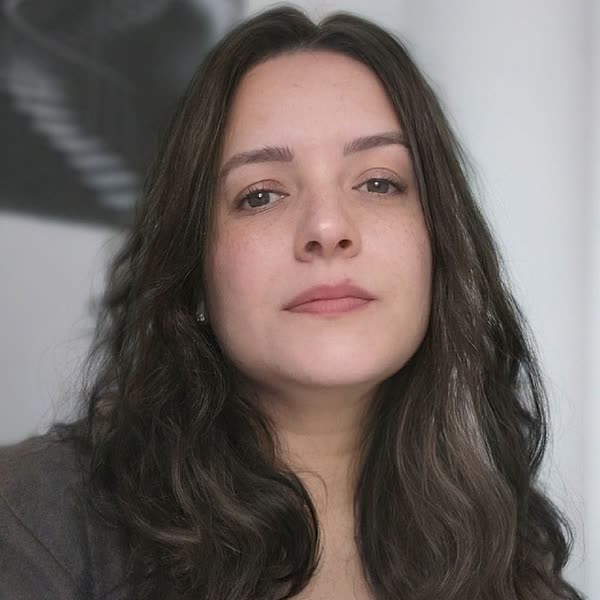 Retrato de Aleksandra Brito